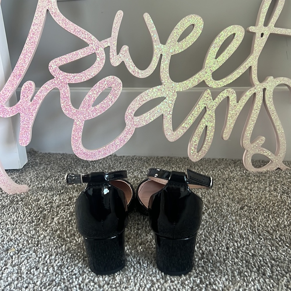 Steve Madden - Picture 4 of 10